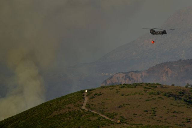 Εμπρησμό «βλέπει» ο δήμαρχος Κύμης – 5 άτομα στο νοσοκομείο με αναπνευστικά προβλήματα