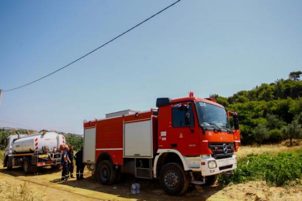 Πυρκαγιά κοντά στον εθνικό δρυμό Οίτης