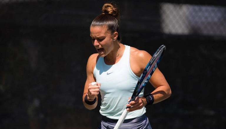 Με μαγιό στο αγαπημένο της νησί η Μαρία Σάκκαρη