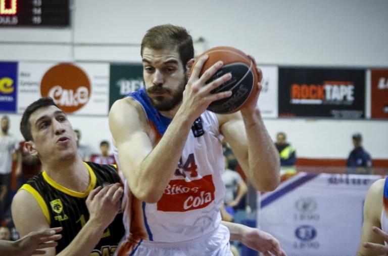 Ολυμπιακός : Κοιτάζει παίκτη που είχε ξεπηδήσει από τις ακαδημίες του