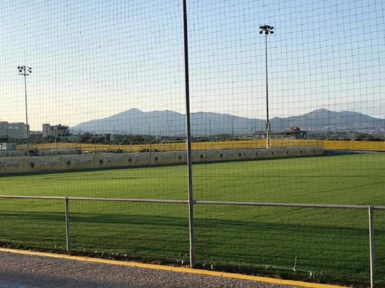 AEK : Τοποθετήθηκε νέος χλοοτάπητας στα Σπάτα