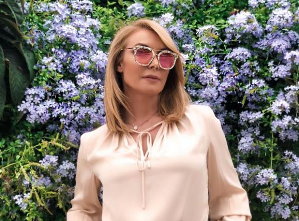 Τατιάνα Στεφανίδου: Φωτογραφίζει την κόρη της να κάνει βουτιές