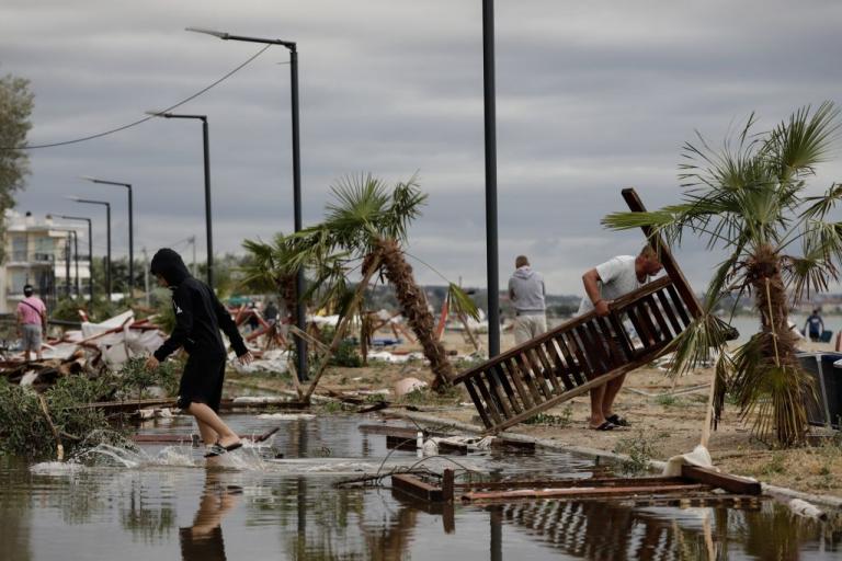 Φονική θεομηνία: Η Χαλκιδική μετρά τις πληγές της – Μάχη για την αποκατάσταση των υποδομών