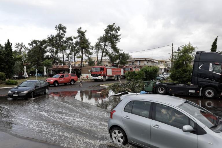 Συλληπητήρια Τζιτζικώστα στις οικογένειες των θυμάτων στη Χαλκιδική