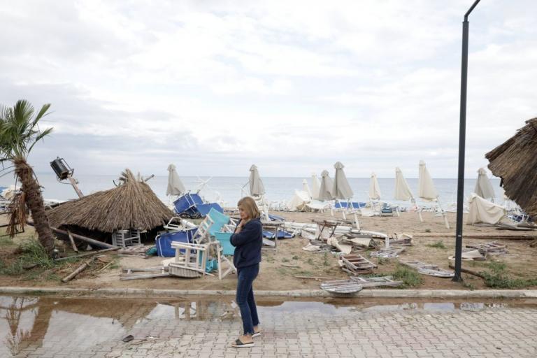 Χαλκιδική: Εικόνες καταστροφής από τη φονική θεομηνία