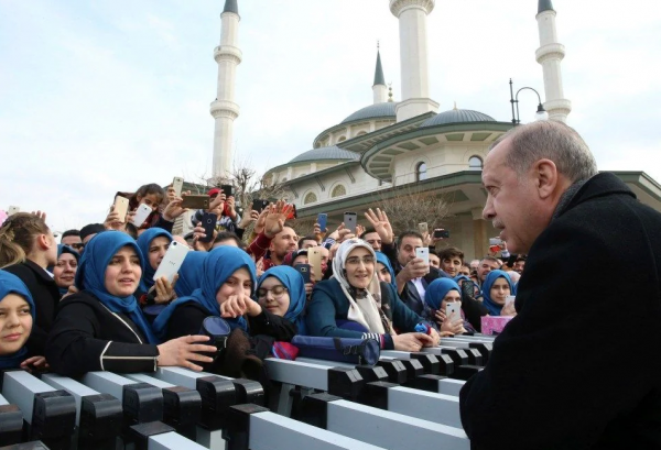 Τουρκία: Το δημογραφικό βάζει «φρένο» στην ισλαμοποίηση της κοινωνίας