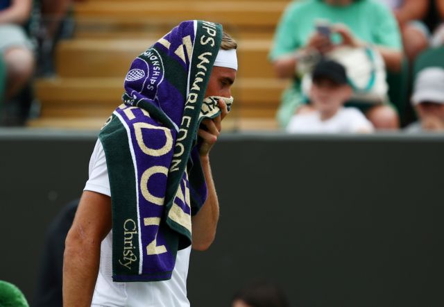 Wimbledon : Έσβησε από τον 1ο γύρο το όνειρο για τον Τσιτσιπά