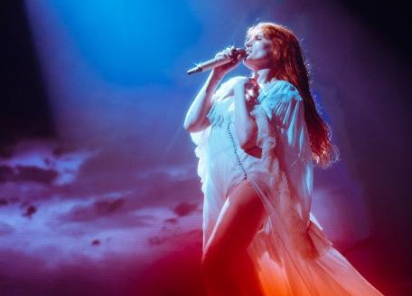 Την Παρασκευή ξεκινά η προπώληση για Florence & The Machine στο Ηρώδειο
