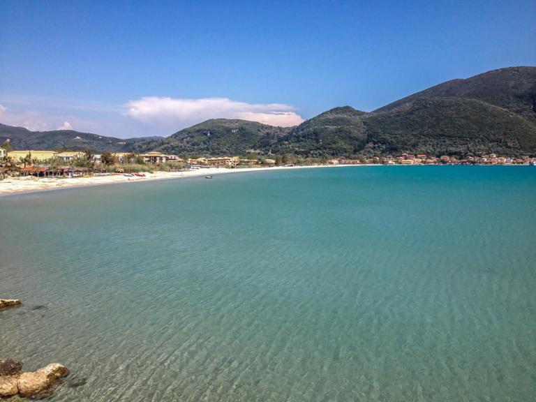 Βασιλική Λευκάδας: Ο παράδεισος του γουίντ σέρφινγκ