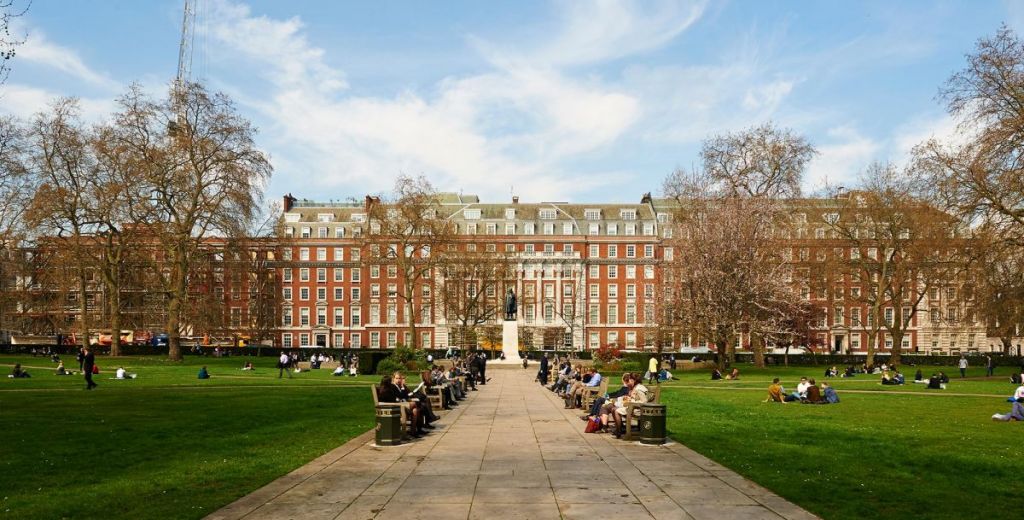 Στο διαμέρισμα της Grosvenor Square βρέθηκε νεκρός ο Κωνσταντίνος Νιάρχος