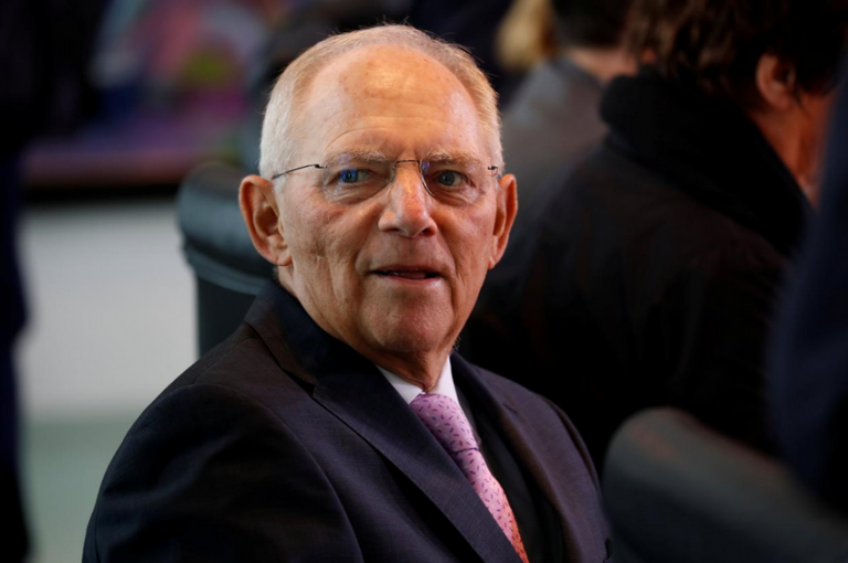 Σόιμπλε: Το CDU μπορεί να κυβερνήσει μόνο του, εάν το SPD αποχωρήσει από τον κυβερνητικό συνασπισμό