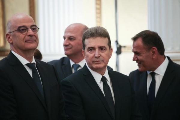 Στήριξη Χρυσοχοΐδη στο Πυροσβεστικό Σώμα