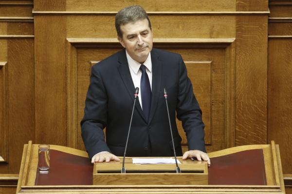 Χρυσοχοΐδης: Εντός Αττικής, κοντά σε οδικό άξονα οι νέες φυλακές