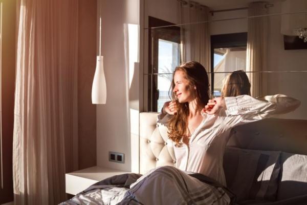 Σύμμαχος των γυναικών έναντι του καρκίνου του μαστού το πρωινό ξύπνημα