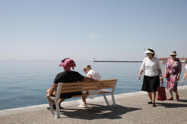 Καλοκαιρινός ξανά ο καιρός την Πέμπτη – Άνοδος της θερμοκρασίας