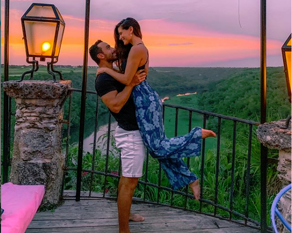 Σάκης Τανιμανίδης – Χριστίνα Μπόμπα: «Σου εύχομαι διπλή»