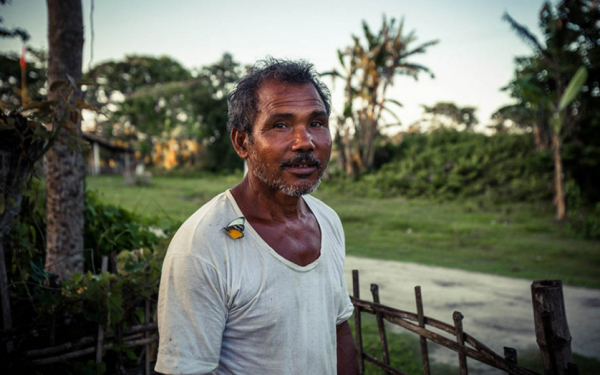 Φύτεψε μόνος ένα ολόκληρο δάσος και έσωσε το νησί του