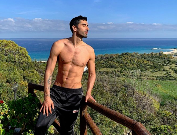 Ιταλός ολυμπιονίκης κολύμβησης έσωσε τουρίστα που πνιγόταν