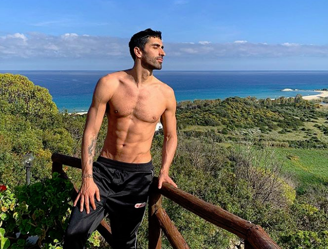 Ιταλός ολυμπιονίκης κολύμβησης έσωσε τουρίστα που πνιγόταν