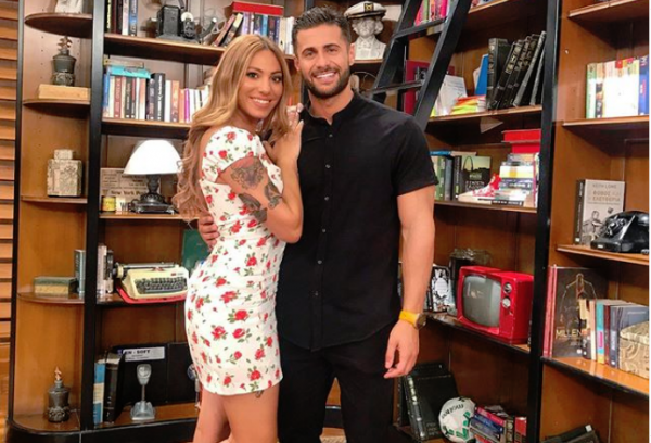 Βαλαβάνη – Βασάλος: Ερωτική απόδραση στη Σκόπελο