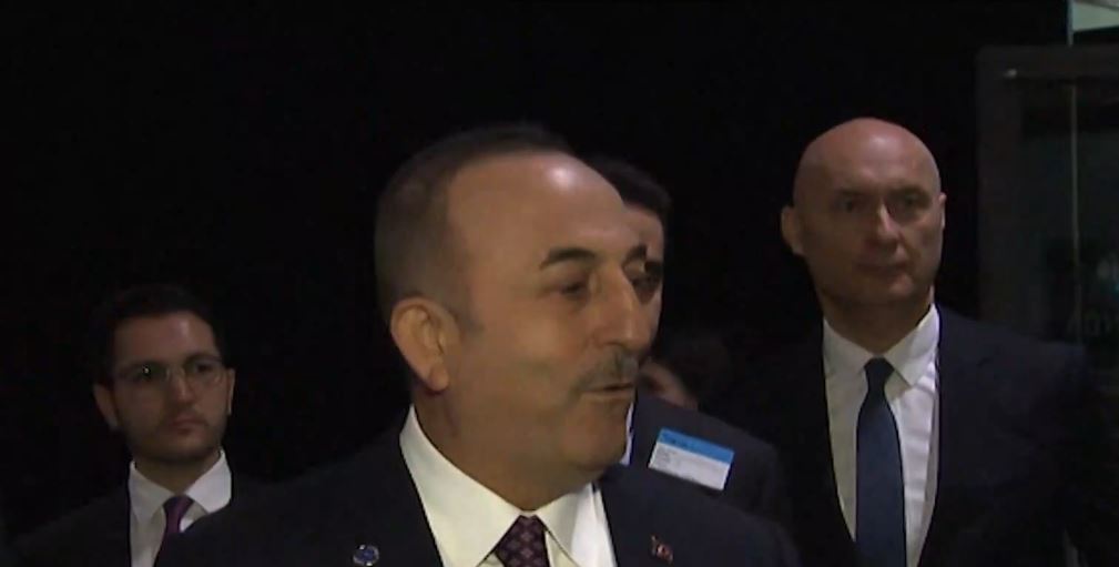 Η Τουρκία απειλεί την ΕΕ με τους μετανάστες