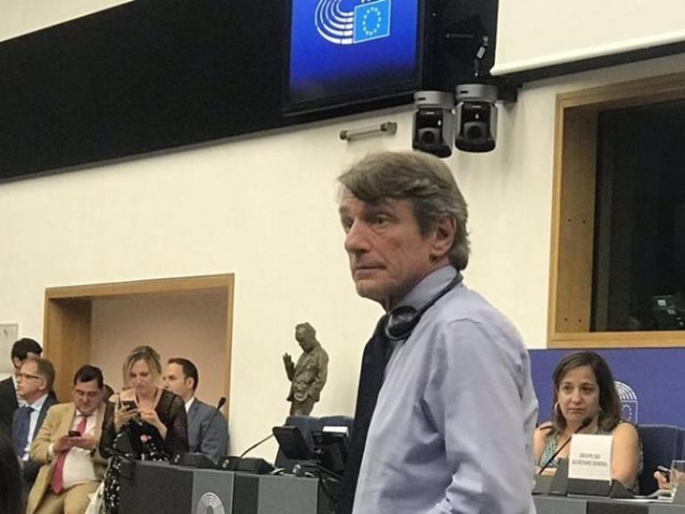 Ευρωκοινοβούλιο: Τον Νταβίντ Σασόλι θα στηρίξουν Σοσιαλιστές και ΕΛΚ για πρόεδρο