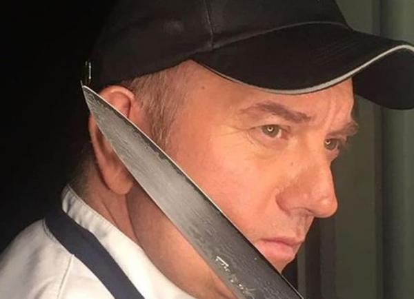 Έξαλλος ο Έκτορας Μποτρίνι: Άι σιχτίρ μάγειρες της σακούλας