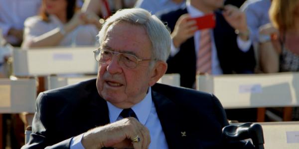 Σπάνια φωτογραφία: Πώς είναι σήμερα ο τέως βασιλιάς Κωνσταντίνος