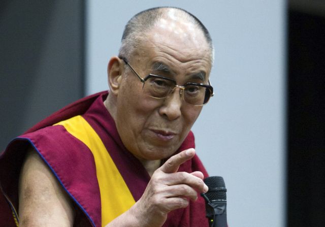 Δαλάι Λάμα: Ζήτησε συγνώμη για το σχόλιό του για τις γυναίκες