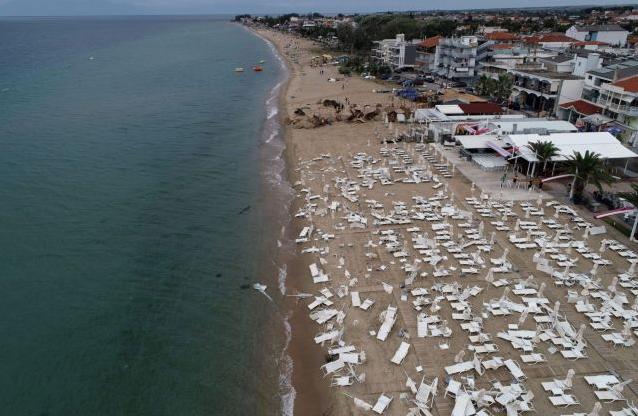 Θεομηνία στη Χαλκιδική: Πάνω από 120 τραυματίες, εννιά σε σοβαρή κατάσταση, μια γυναίκα στη ΜΕΘ