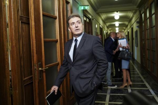 Εσπευσμένα στη Χαλκιδική ο Χρυσοχοΐδης – Σύσκεψη στις 6:00 το πρωί