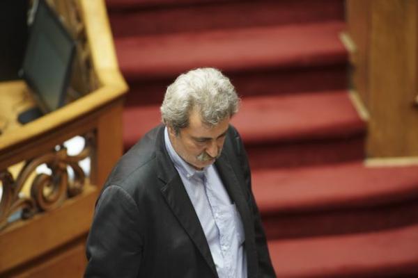 Παύλο, κάτσε κάτω!