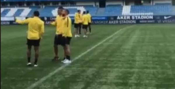 Ο Άρης στον αγωνιστικό χώρο του Aker Stadion