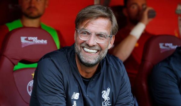 Ο Κλοπ μπήκε στο θρυλικό πανό του Kop