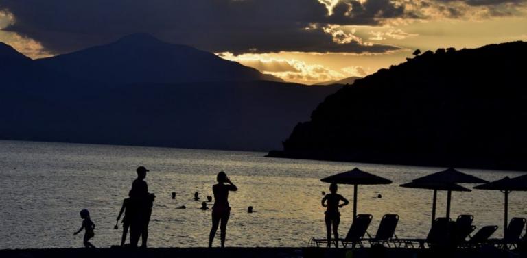 Καιρός: Πρόσκαιρες νεφώσεις και πολλά μποφόρ στο Αιγαίο