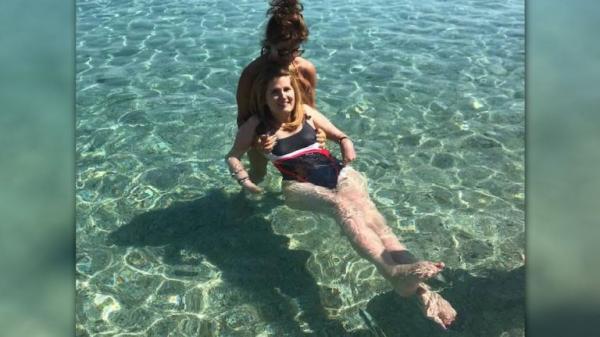 Η Μυρτώ έκανε το πρώτο της μπάνιο εφτά χρόνια μετά τον εφιάλτη