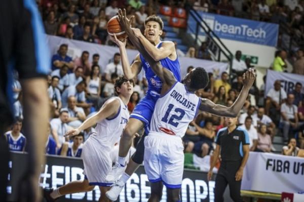 Ήττα στο νήμα για την Εθνική Παίδων: Ιταλία – Ελλάδα 64-63