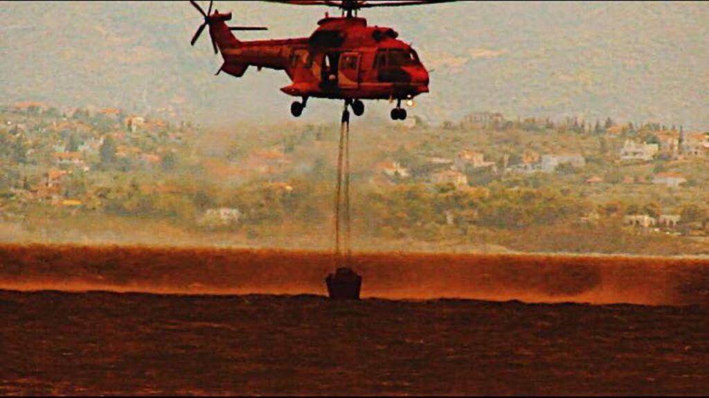 Εύβοια: Εκκενώνεται και ο οικισμός Σταυρός – Ασφαλείς οι κάτοικοι από Μακρυμάλλη και Κοντοδεσπότι