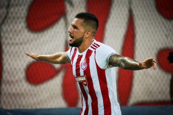 Το γκολ του Γκερέρο ψηφίστηκε κορυφαίο στο ματς με την Πλζεν (vid)