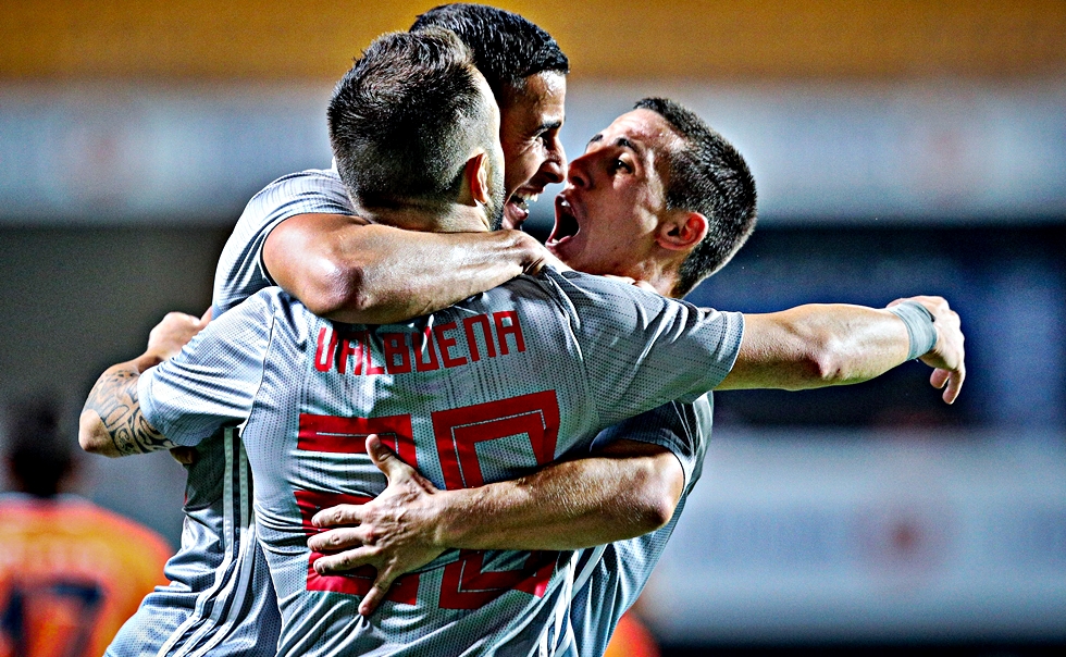 Σβήνεις το πρώτο ματς!