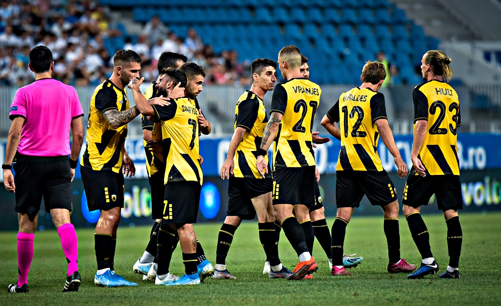 Η πρώτη αλλαγή στην ΑΕΚ φαίνεται στην μεσαία γραμμή….