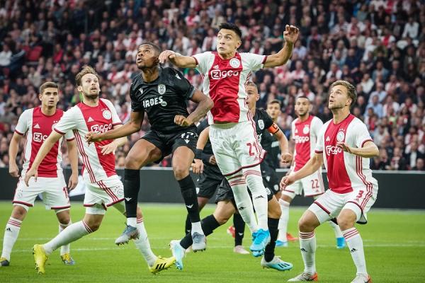 Έπεσε μαχόμενος ο ΠΑΟΚ στο Αμστερνταμ (3-2)