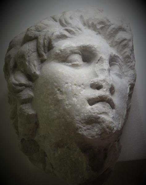 Δεν θα το πιστεύετε: Εκπληκτικό γλυπτό του Μεγάλου Αλεξάνδρου ήταν ξεχασμένο σε αποθήκη