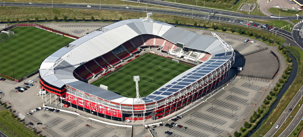 Ολλανδία: Τμήμα του στεγάστρου ενός γηπέδου ποδοσφαίρου κατέρρευσε από τους σφοδρούς ανέμους