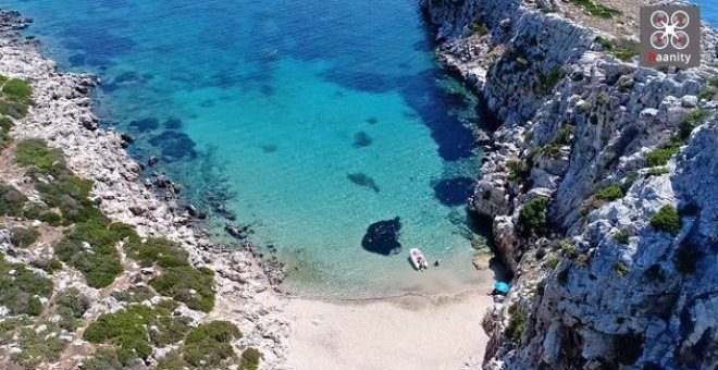Δείτε το ελληνικό νησί σε σχήμα κροκόδειλου