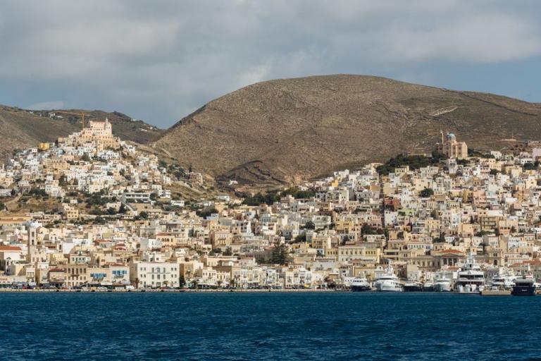 Η Σύρος στο διάβα του χρόνου