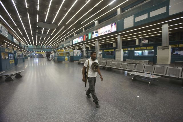 Λιβύη: Κλειστό λόγω βομβαρδισμών το αεροδρόμιο Μιτίγκα στην Τρίπολη