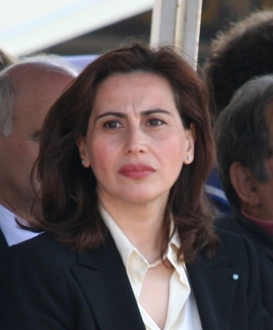 Και υδροκέφαλο και επιτελικό; 