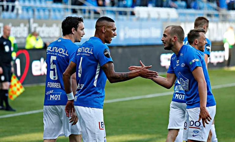 Τον Ρούμπεν Γκάμπριελσεν τσεκάρει η ΑΕΚ