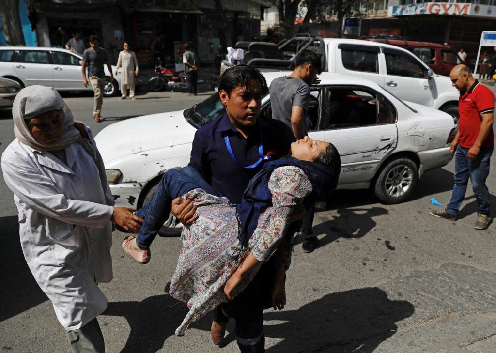 Αφγανιστάν: Ισχυρή έκρηξη στην Καμπούλ με 95 τραυματίες – Οι Ταλιμπάν ανέλαβαν την ευθύνη